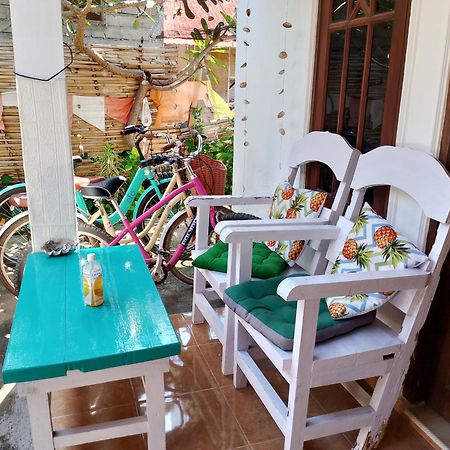 Fullesguesthouse Gili Trawangan Dış mekan fotoğraf
