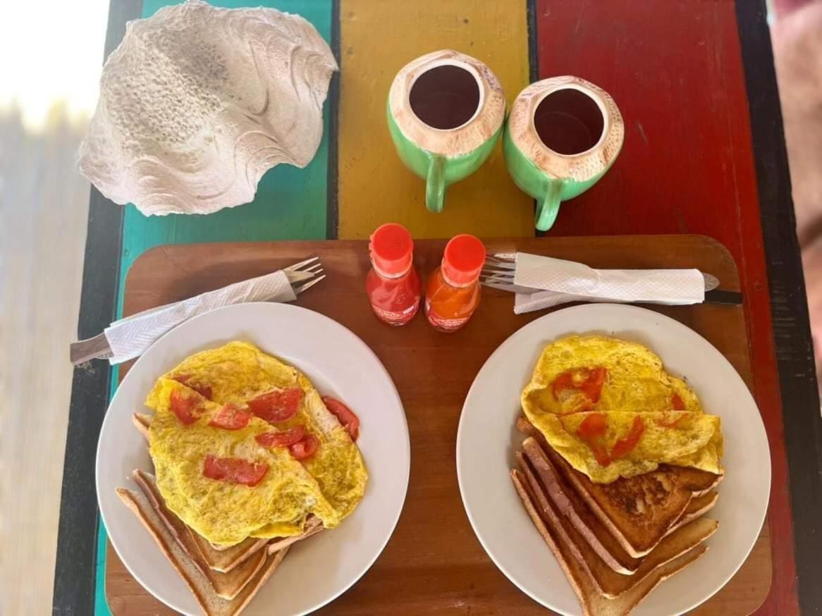 Fullesguesthouse Gili Trawangan Dış mekan fotoğraf