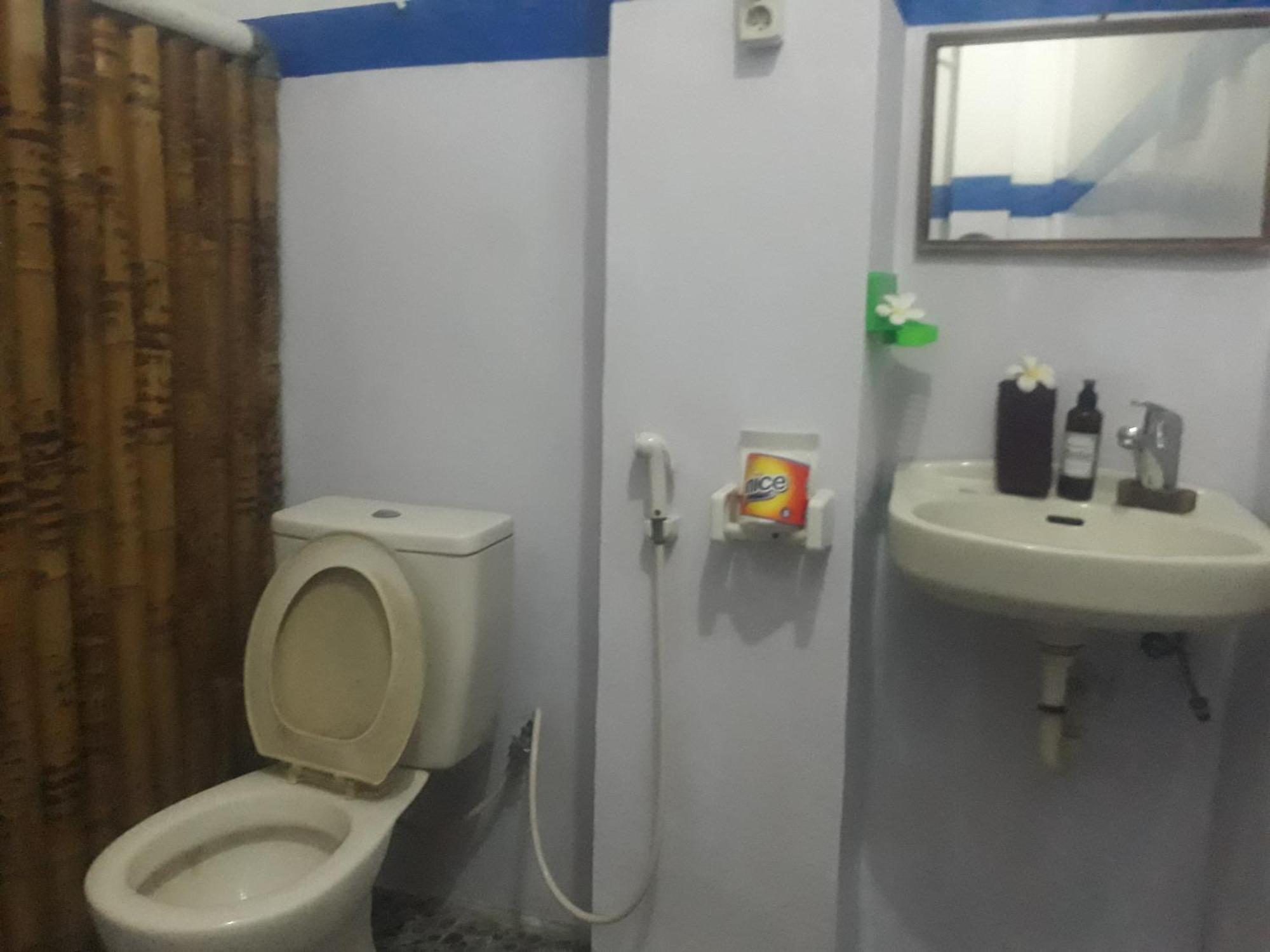 Fullesguesthouse Gili Trawangan Dış mekan fotoğraf